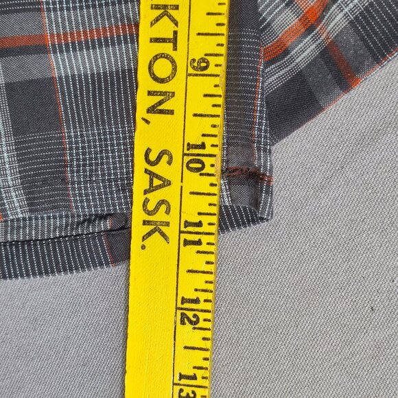 Hurley flat front shorts men's size 30 (32) grey colour with plaid pattern - Picture 11 of 12